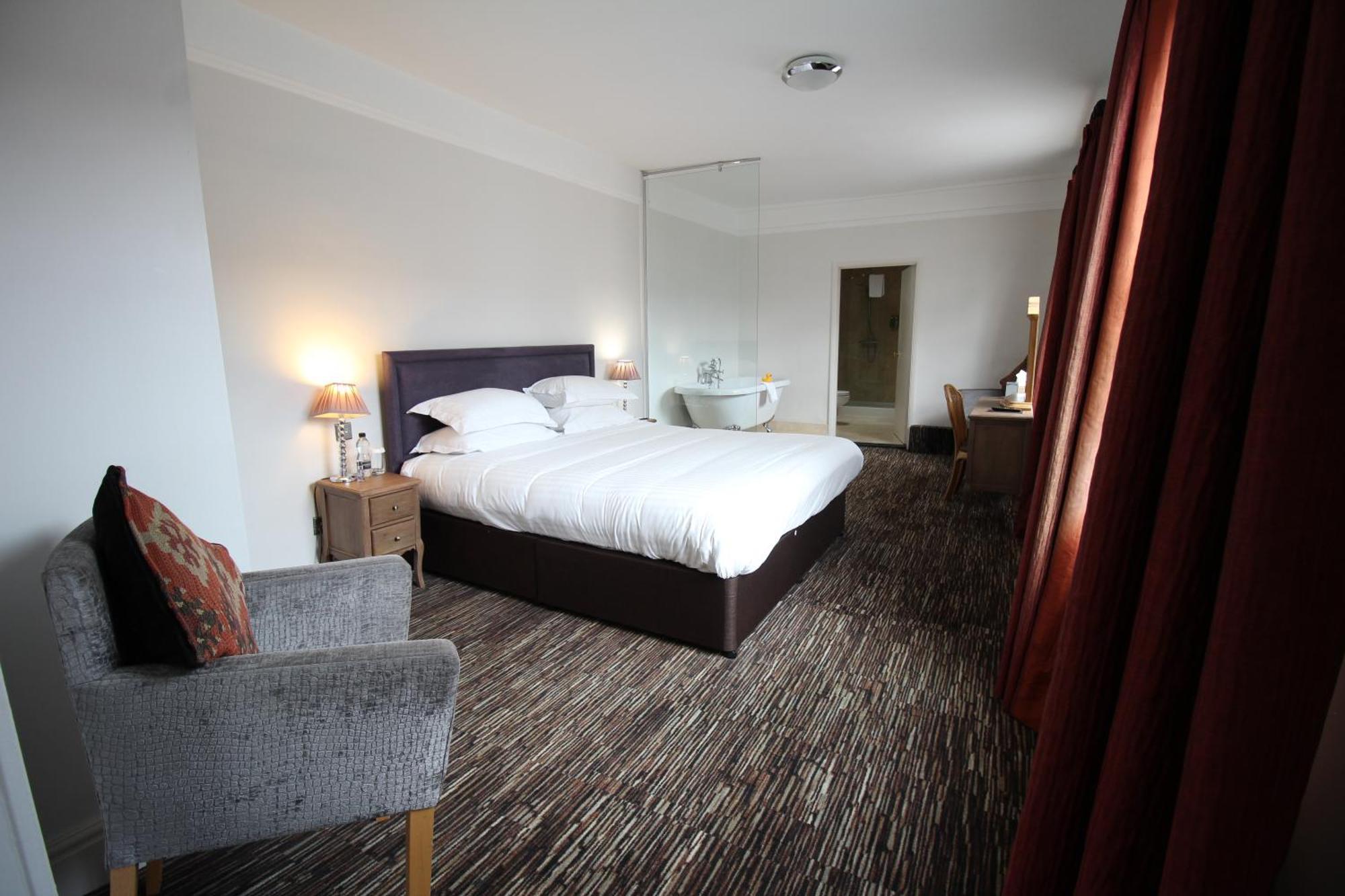 The Saracens Head Hotel Great Dunmow Εξωτερικό φωτογραφία